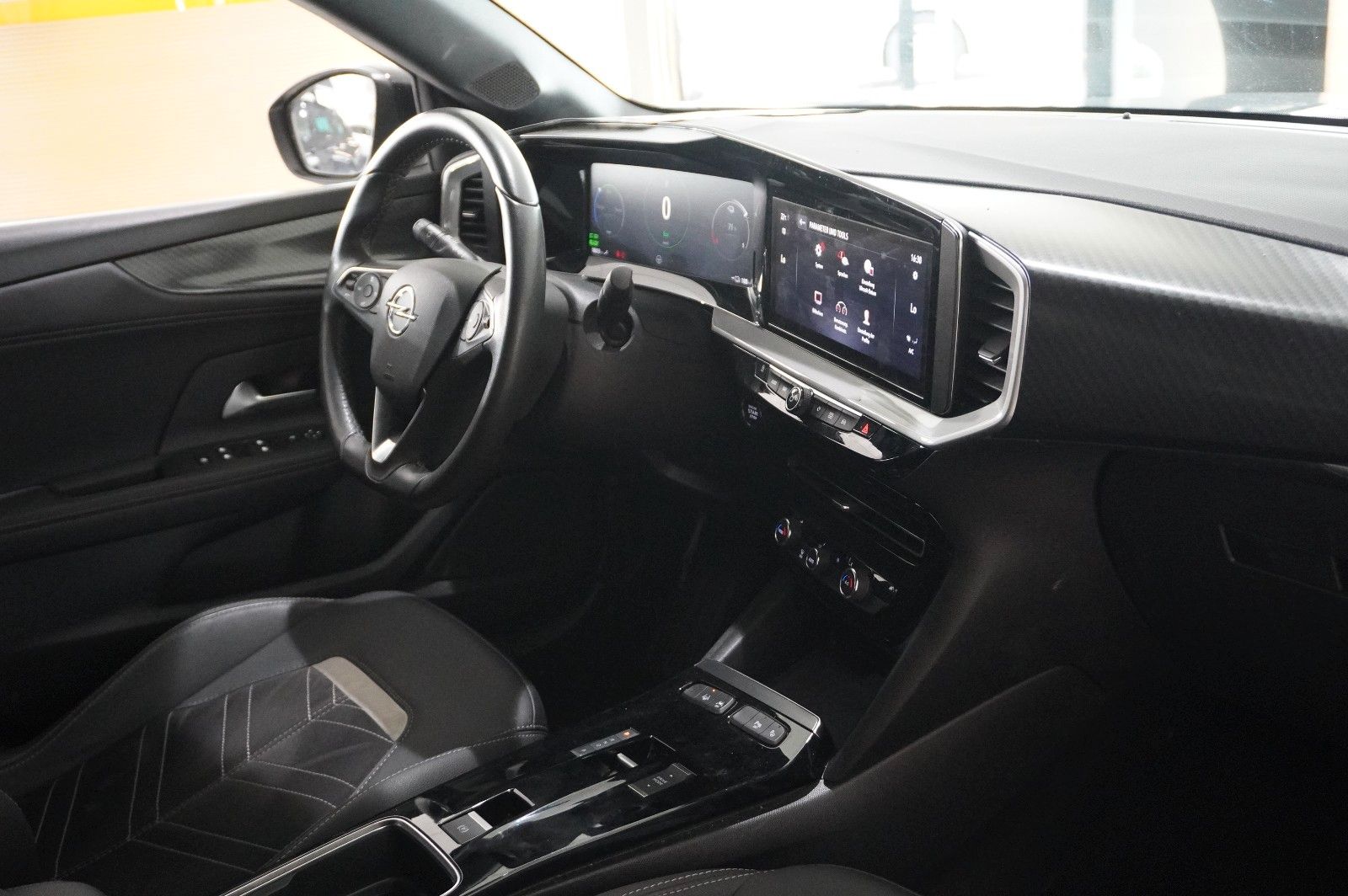 Fahrzeugabbildung Opel Mokka-e ULTIMATE 3-PHASIG NAVI/LED/KAMERA/DAB+