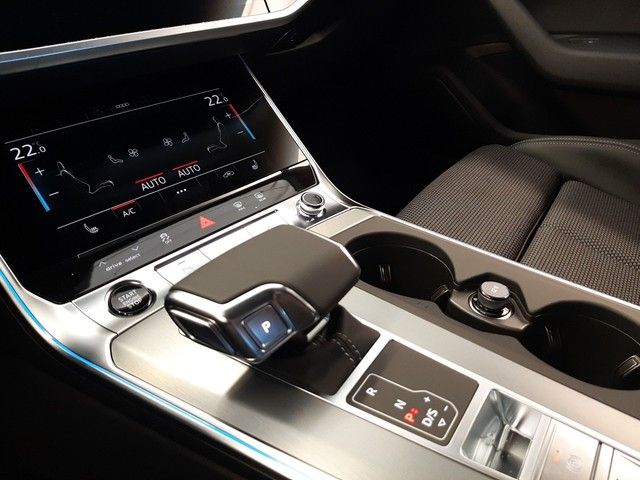 Fahrzeugabbildung Audi A6 Avant S line 40TDI quattro AHK Matrix el.Heck