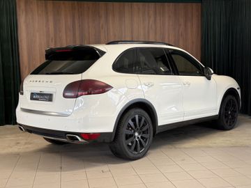 Porsche Cayenne - 5