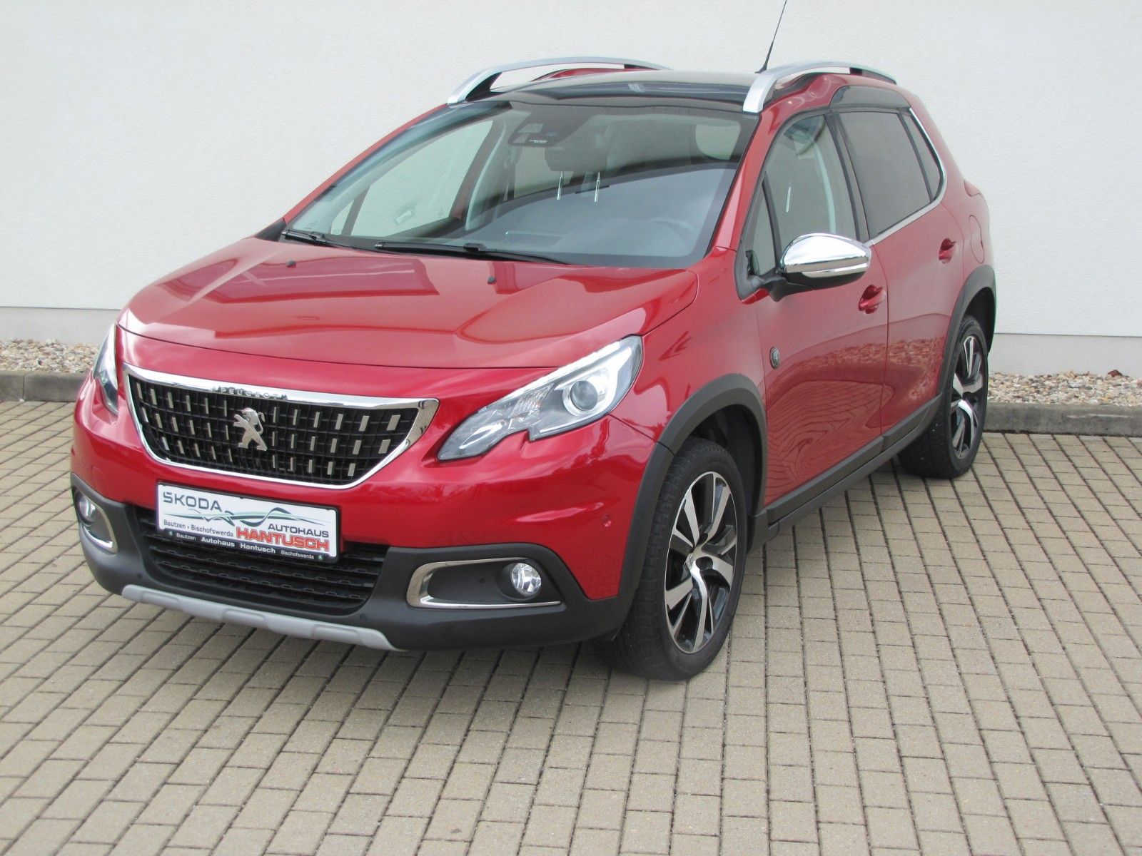 Fahrzeugabbildung Peugeot 2008 Crossway 1.2 PureTech 110 PS