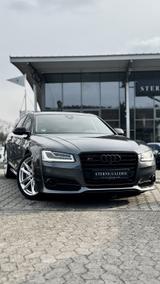 Audi S8 PLUS/4.0QUATRO/MASSAGE/SITZKLIMA Sportp. LED - graue Audi S8