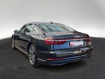 Audi A8 - 3