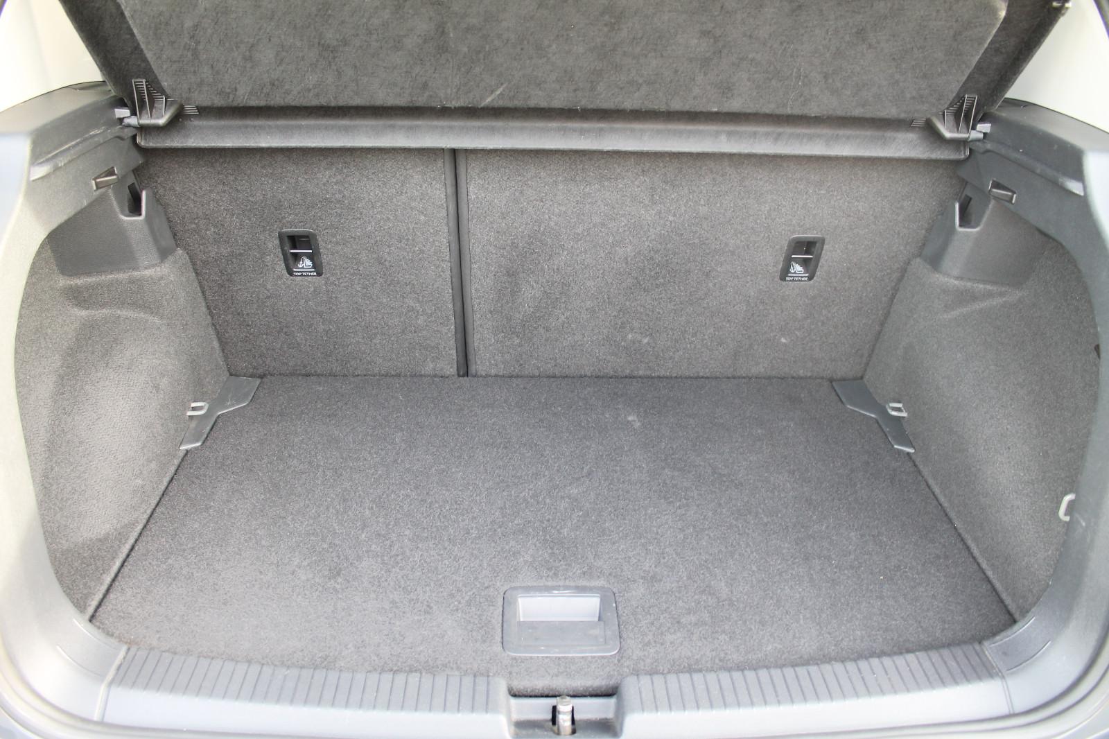 Volkswagen T-Cross Life*ACC*LED*AHK*SHZ*PDC*