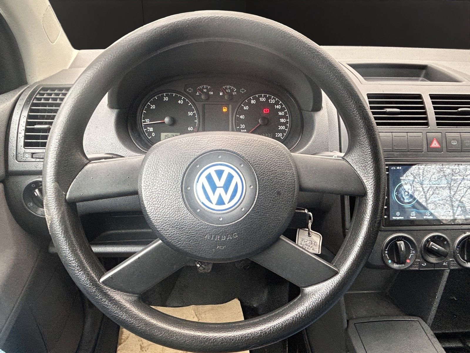 Fahrzeugabbildung Volkswagen Polo 1.2 47kW Trendline Klima/Sport Paket