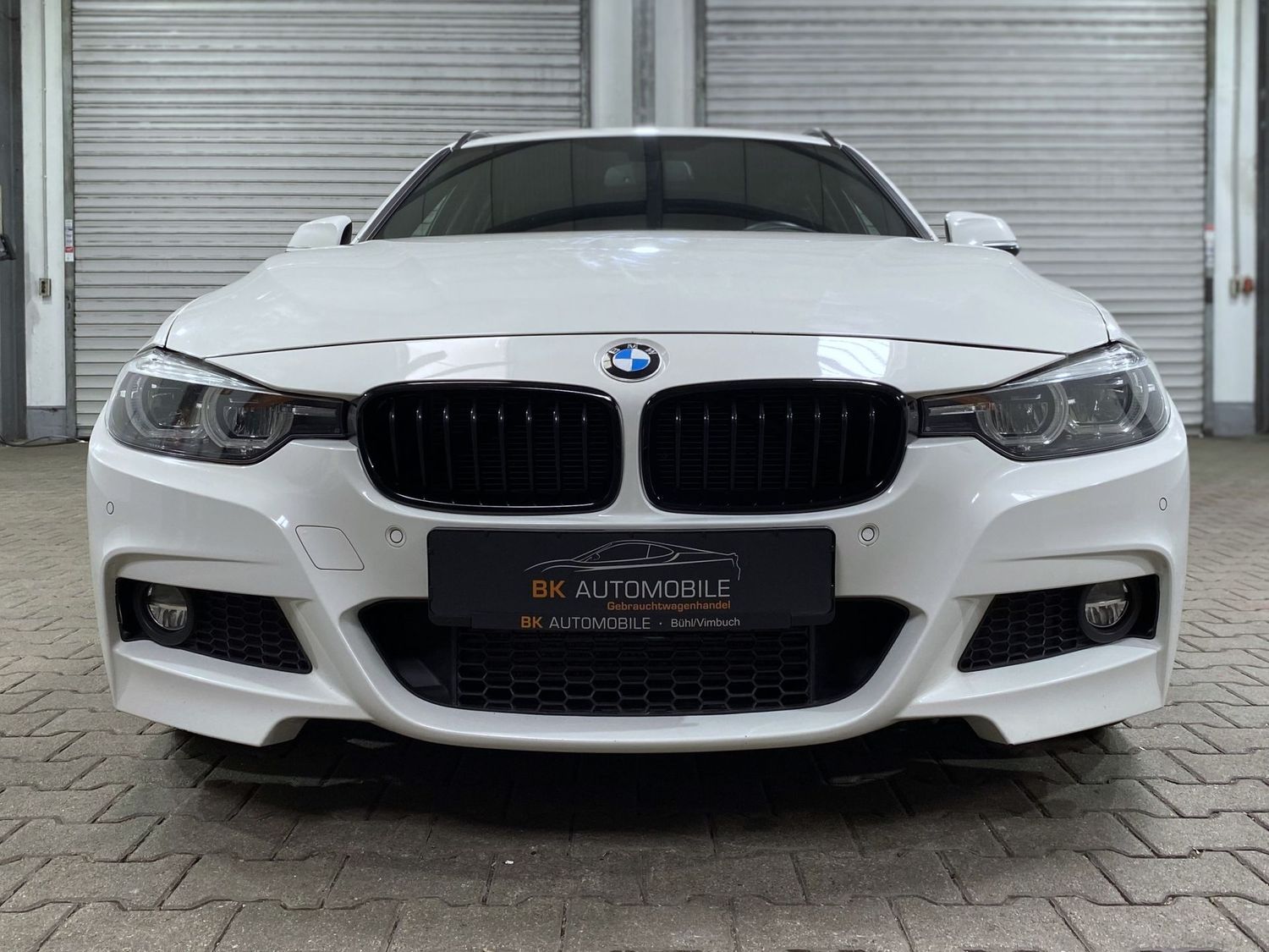 Fahrzeugabbildung BMW 318 d M Sport Shadow #LED#Leder#Tempomat#AHK#Nav