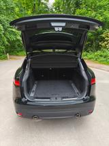 Jaguar F-Pace 25t AWD  - Jaguar F-Pace von privat