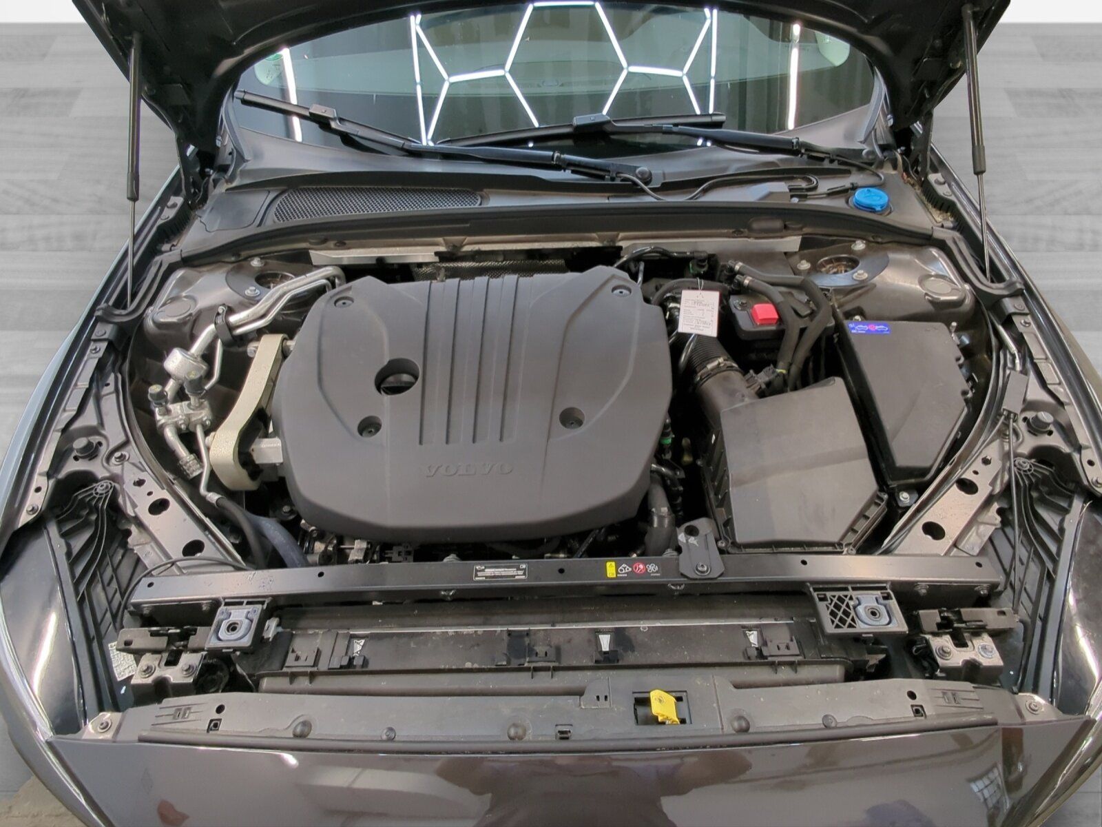 Volvo V60 B4 B Plus Dark H&K 360° ACC BLIS AHK LED Nav