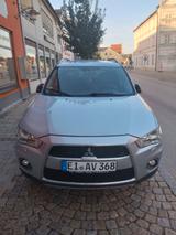Mitsubishi Outlander 2.2 DI-D Instyle 4WD TC-SST Instyle - gebrauchte Mitsubishi Outlander aus dem Jahr 2010