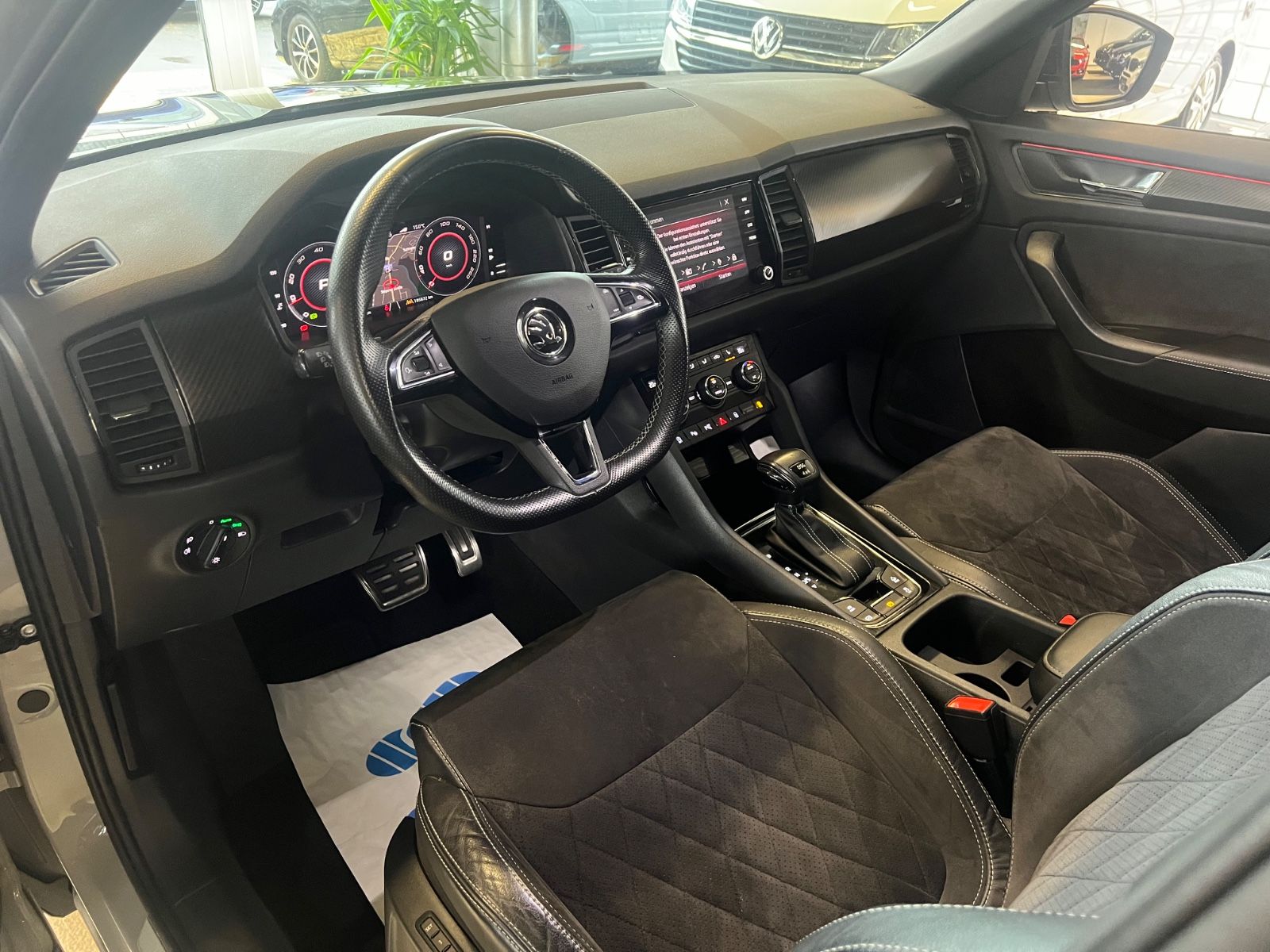 Fahrzeugabbildung SKODA Skoda Kodiaq * SPORTLINE * 4x4* RS SITZE *