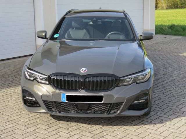 BMW 330e touring, M-Paket,  viel Ausstattung