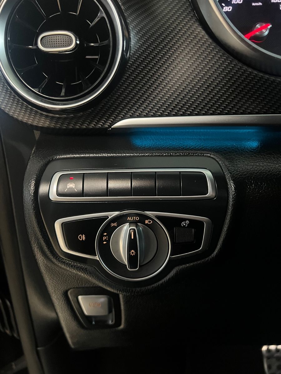 Fahrzeugabbildung Mercedes-Benz V 250 d EDITION AMG LINE kompakt *7.SITZER*
