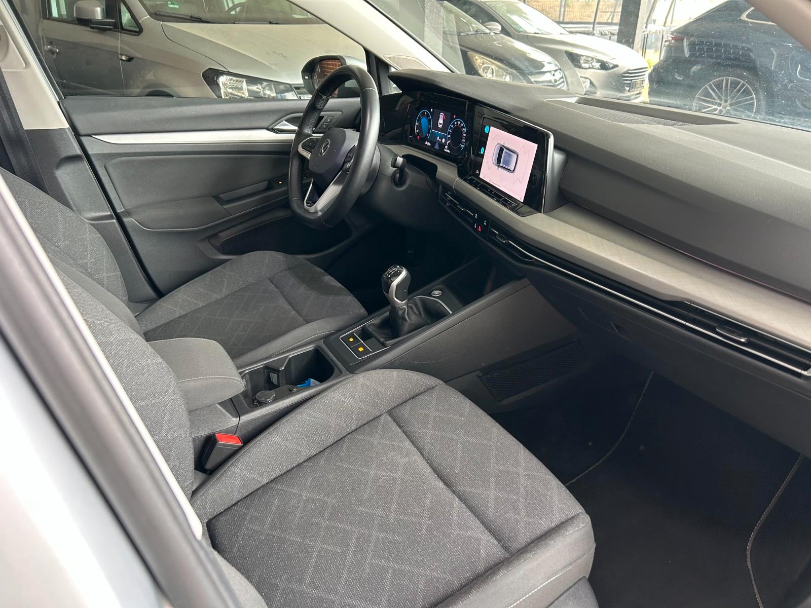 Volkswagen Golf 2.0 TDI SCR Life Variant
