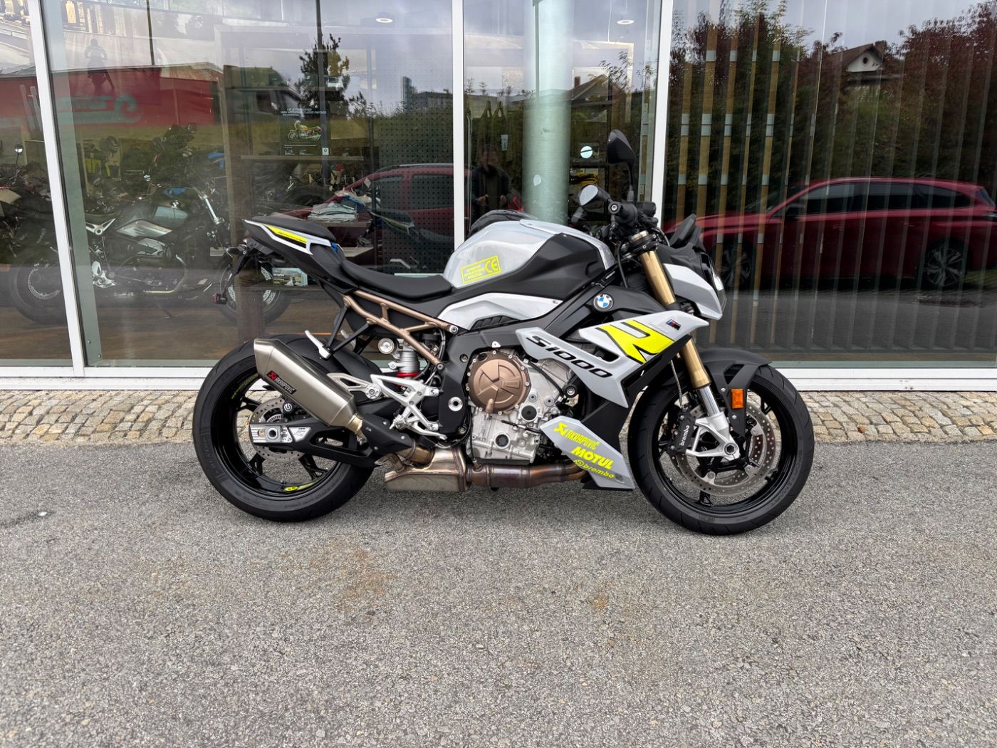 Fahrzeugabbildung BMW S 1000 R