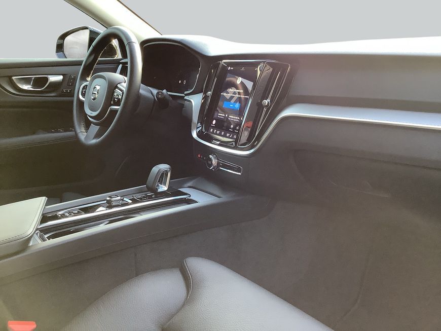 Volvo V60 B4 B DKG Plus Dark Pano*Head-up*360°View foto 15