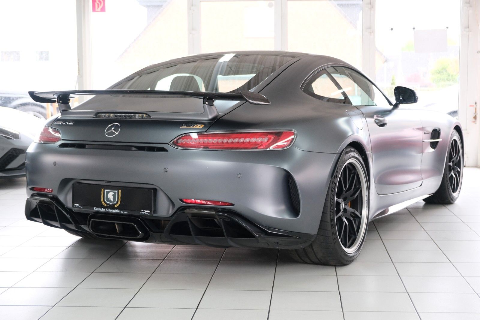 Fahrzeugabbildung Mercedes-Benz AMG/Keramik/Junge Sterne/Gutachten 1-