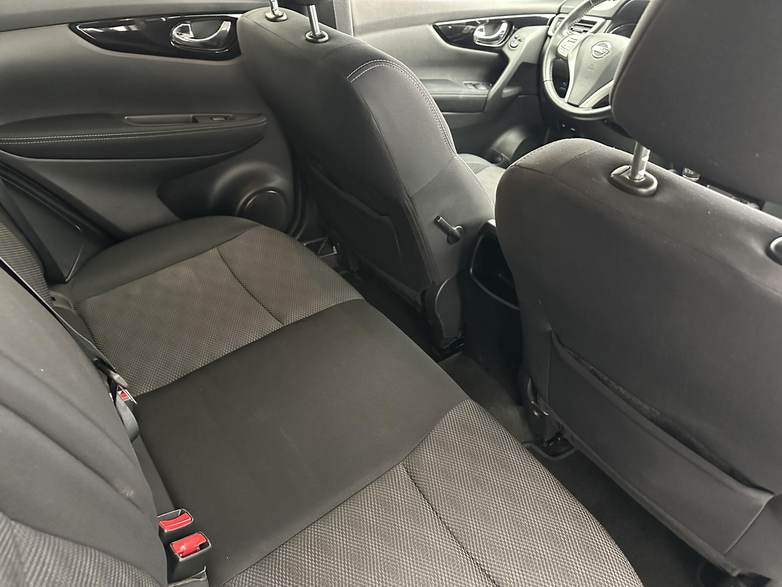 Nissan Qashqai N-Connecta "PANO-NAVI-CAM-MULTI-TEMPO"