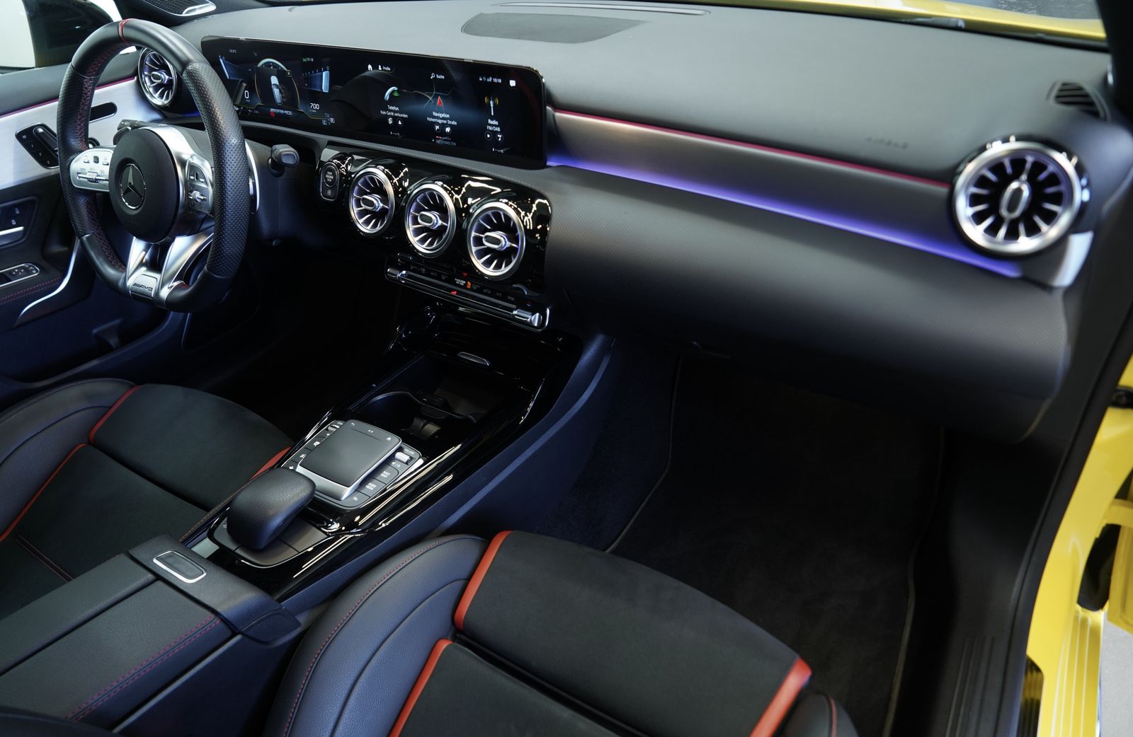 Mercedes Benz A 35 Amg Mercedes Benz A 35 Amg