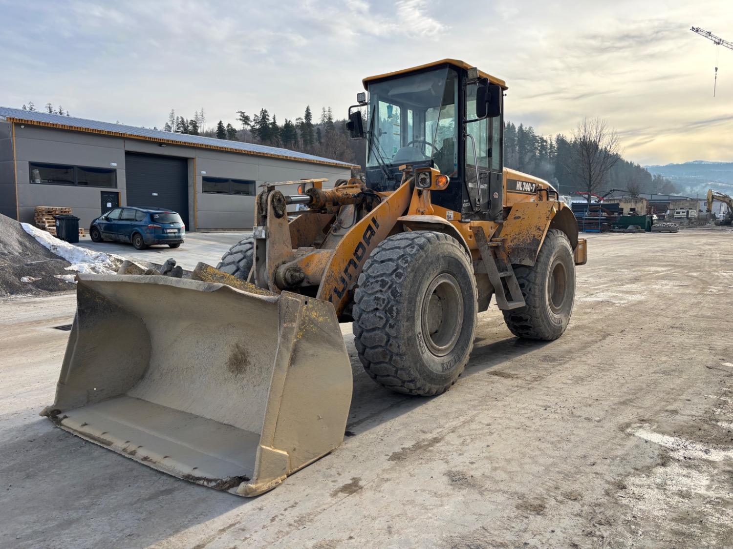 Hyundai HL 740-7