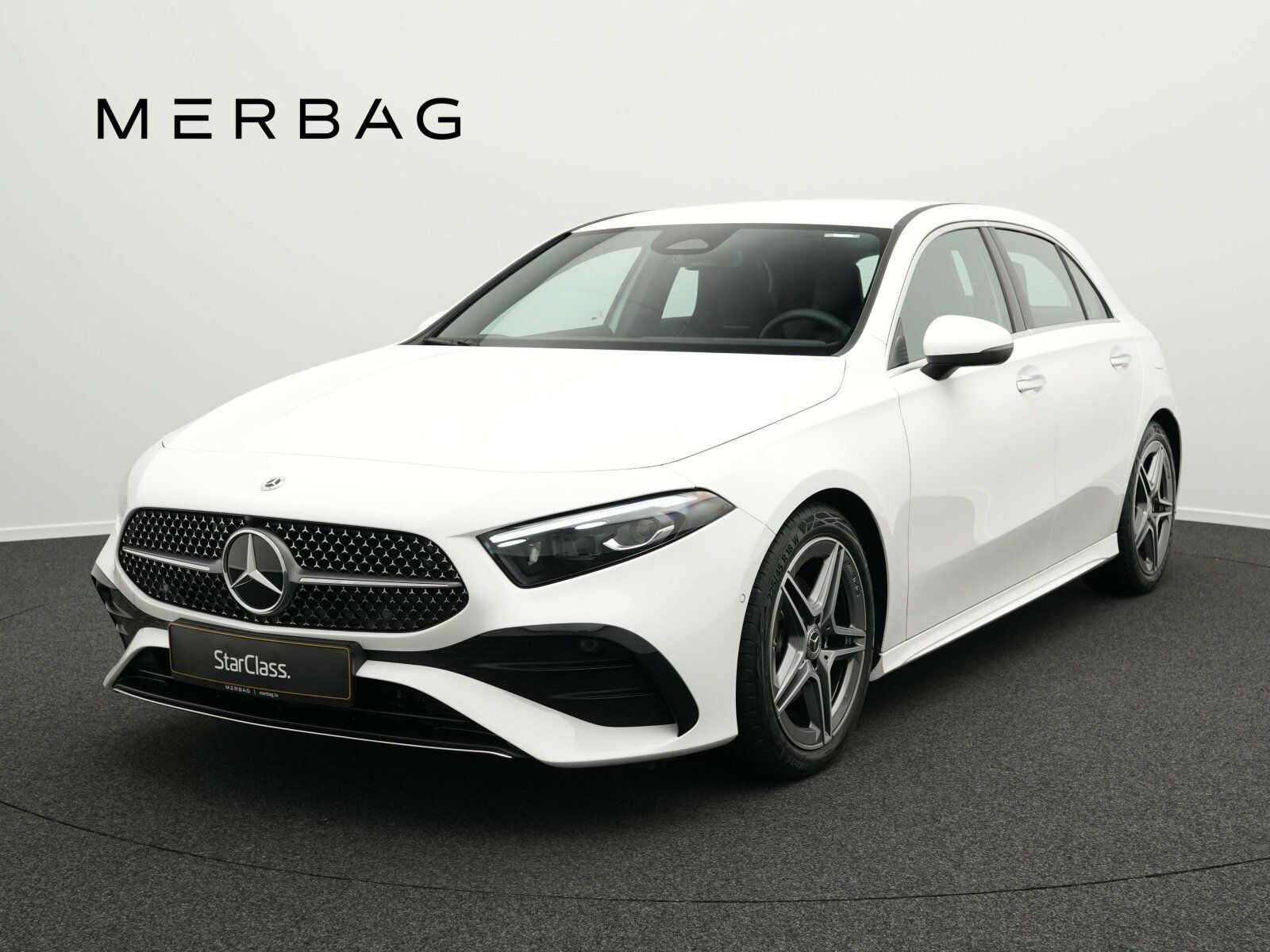 MERCEDES-BENZ A 200 AMG-Line Multi+Kamera+AHK+Ambi