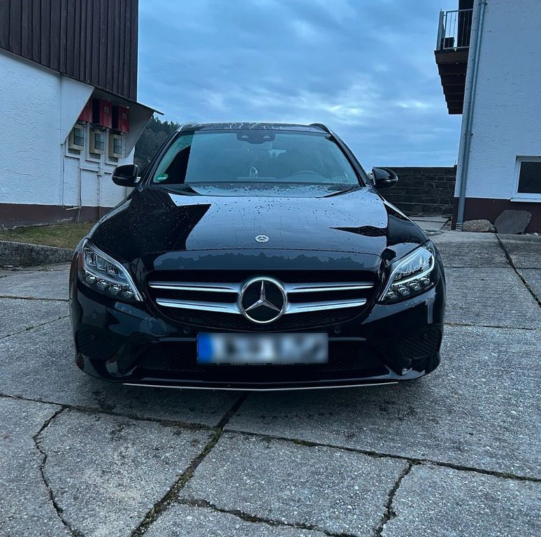 Image of Mercedes-Benz C 220