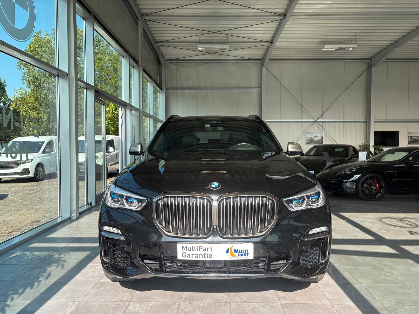 Fahrzeugabbildung BMW X5  M50D,SKYLOU;22,LASER,HUD,PANO;