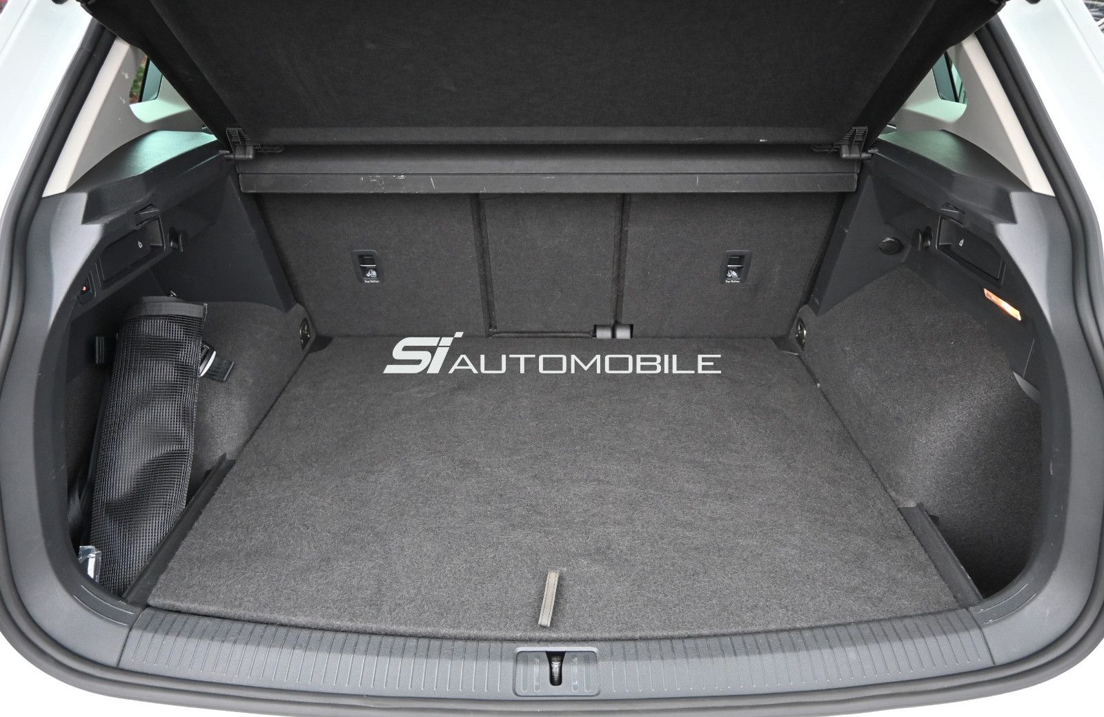 Fahrzeugabbildung Volkswagen Tiguan 2.0 TDI DSG 4MOT Life °ACC°AHK°HUD°STHZ°