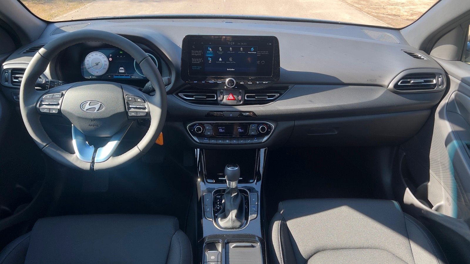 Fahrzeugabbildung Hyundai i30 1.0 T-GDI Advantage *Navi*CarPlay*RFK*LED*