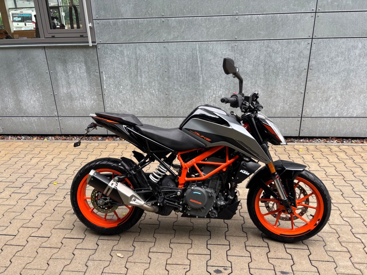 Fahrzeugabbildung KTM 390 Duke aus erster Hand