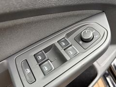 Fahrzeugabbildung Volkswagen Golf VIII Variant Life Navi Sitzh LED ACC AHK