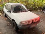 Peugeot PEUGEOT 205 Look mit XS Sitzen vorne H-Zul... - Peugeot 205 aus 1991