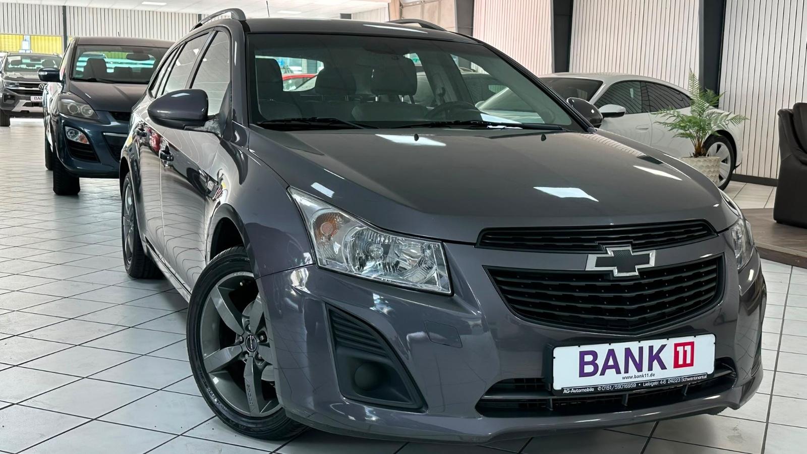 Chevrolet Cruze Station Wagon LS+