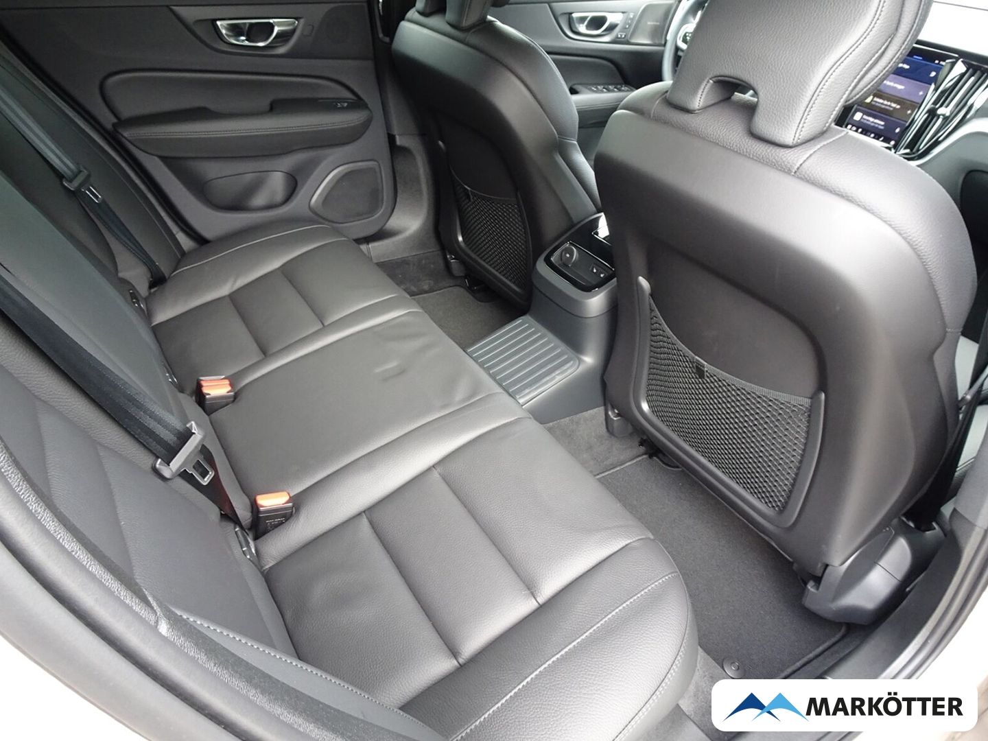 Volvo V60 T6 Plus Dark ACC/CAM/BLIS/4xSHZ/LHZ foto 11