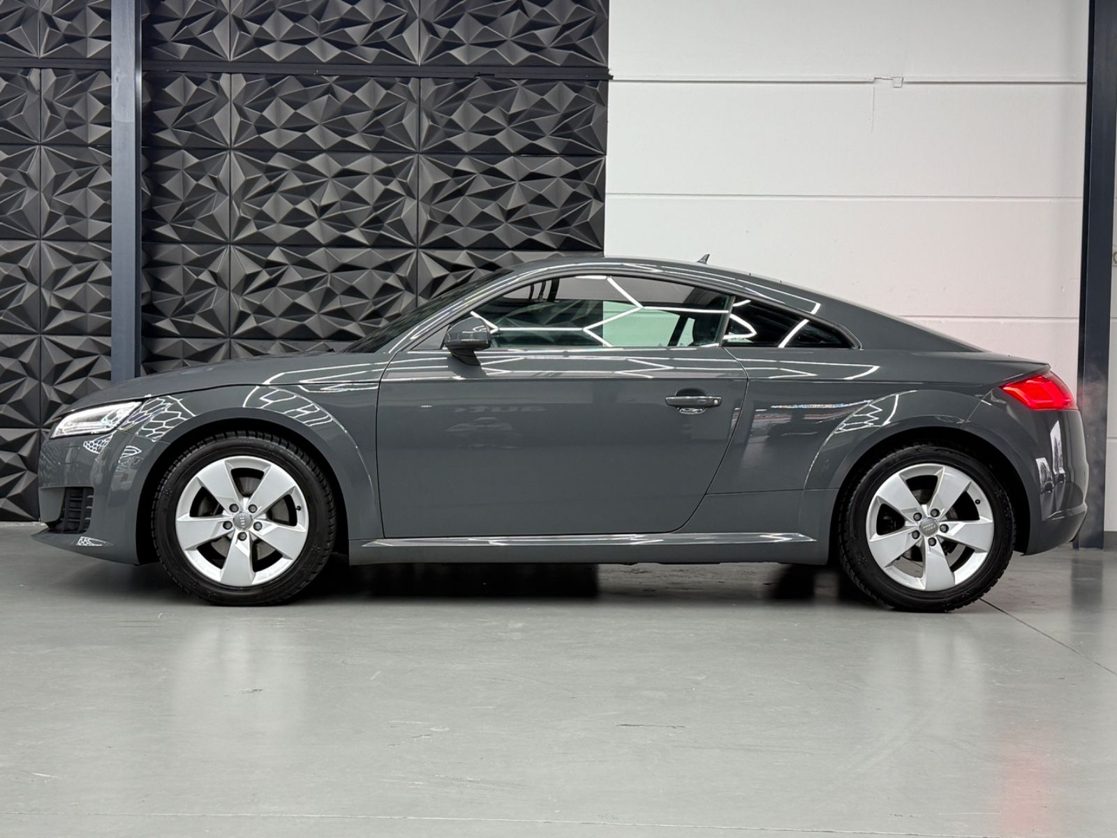Audi TT Coupe 2.HAND*VIRTAUL TACHO*8-FACH*KEYLESS*SZH foto 3