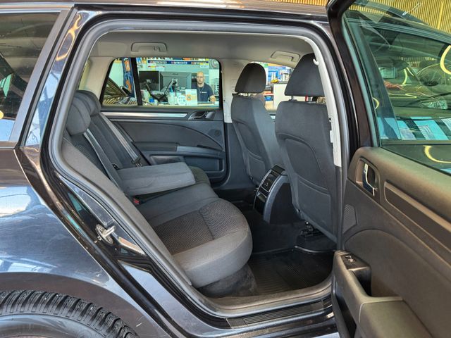 Skoda Superb Combi *1.HAND*KLIMA*SZHZ*ZV*BC*TÜVNEU*