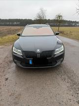 Skoda Superb Combi Sportline - Skoda Octavia: Super