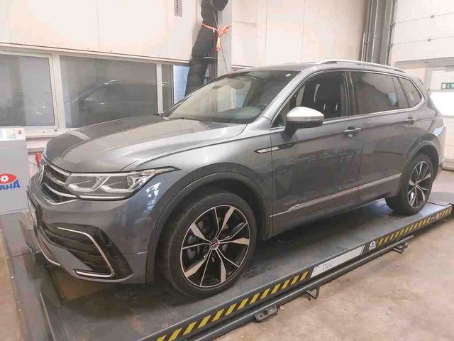 Volkswagen Tiguan Allspace R-Line 4Motion2.0TDI DSG Matrix