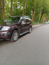 Nissan Pathfinder 2.5 dCi DPF LE 4WD LE - Nissan Pathfinder: 2.5