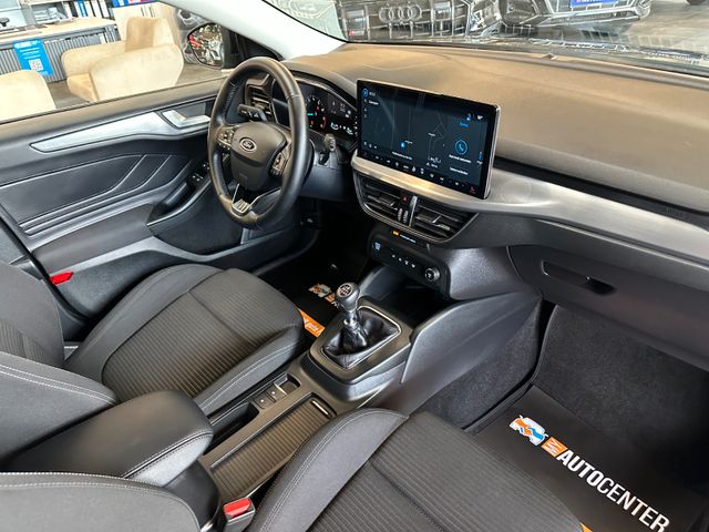 MYAUTOCENTER – Gebraucht- und Jahreswagen mit Werkstattservice in Pfaffenhofen Ford Focus *KEYLESS*ACC*NAV*1-HAND*2-ZONEN*