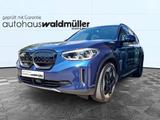 BMW iX3 Impressive - blaue BMW iX3