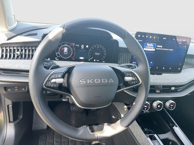 Superb Combi 2.0 TSI Selection AHK MATRIX STANDH