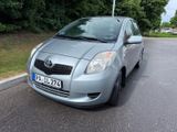Toyota Yaris 1,4-l-D-4D Sol TÜV NEU!