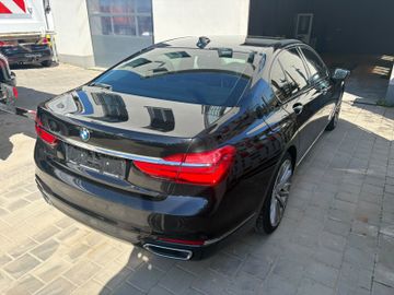 BMW 740 - 6