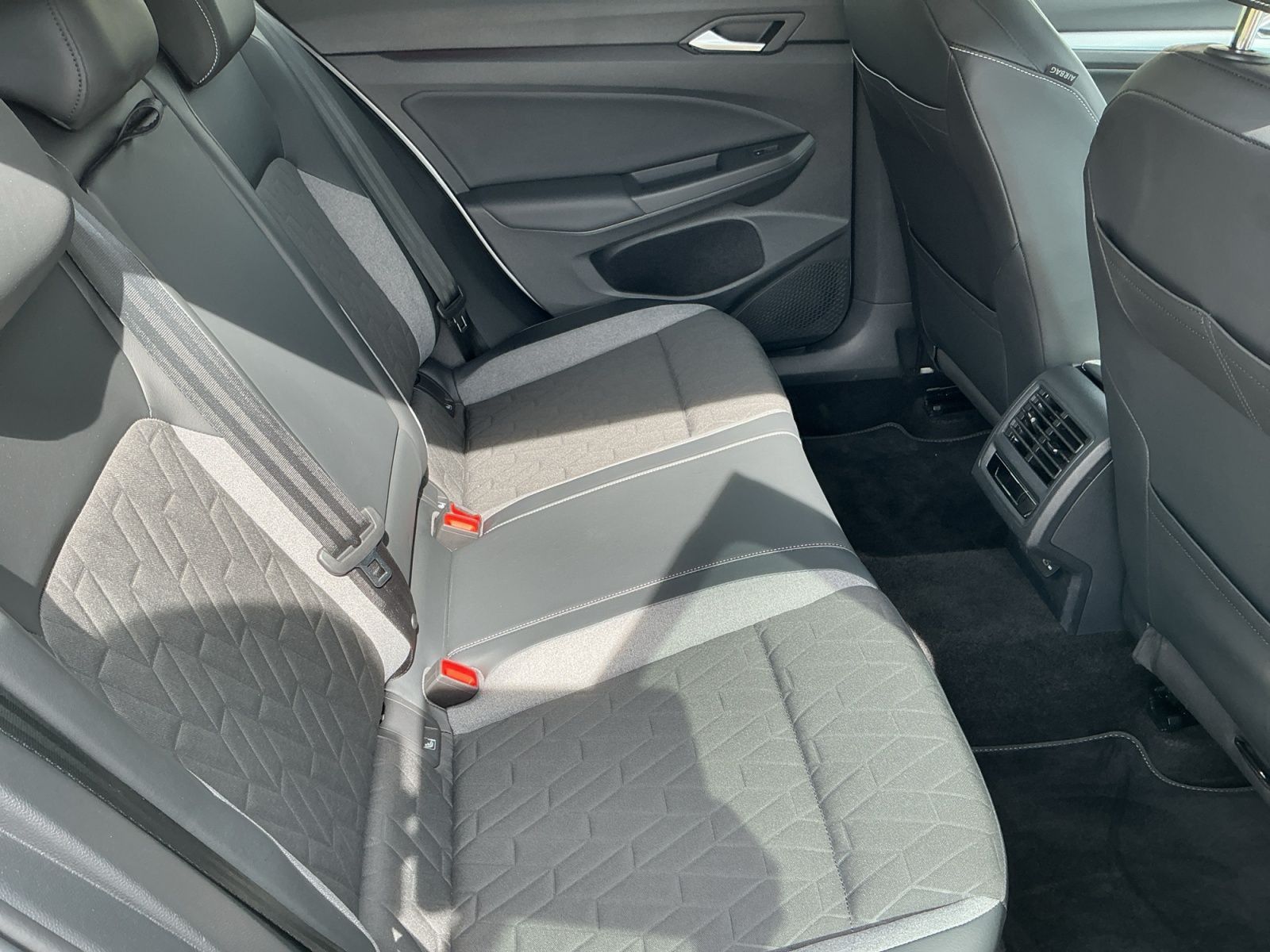 Volkswagen Golf - Bild 16