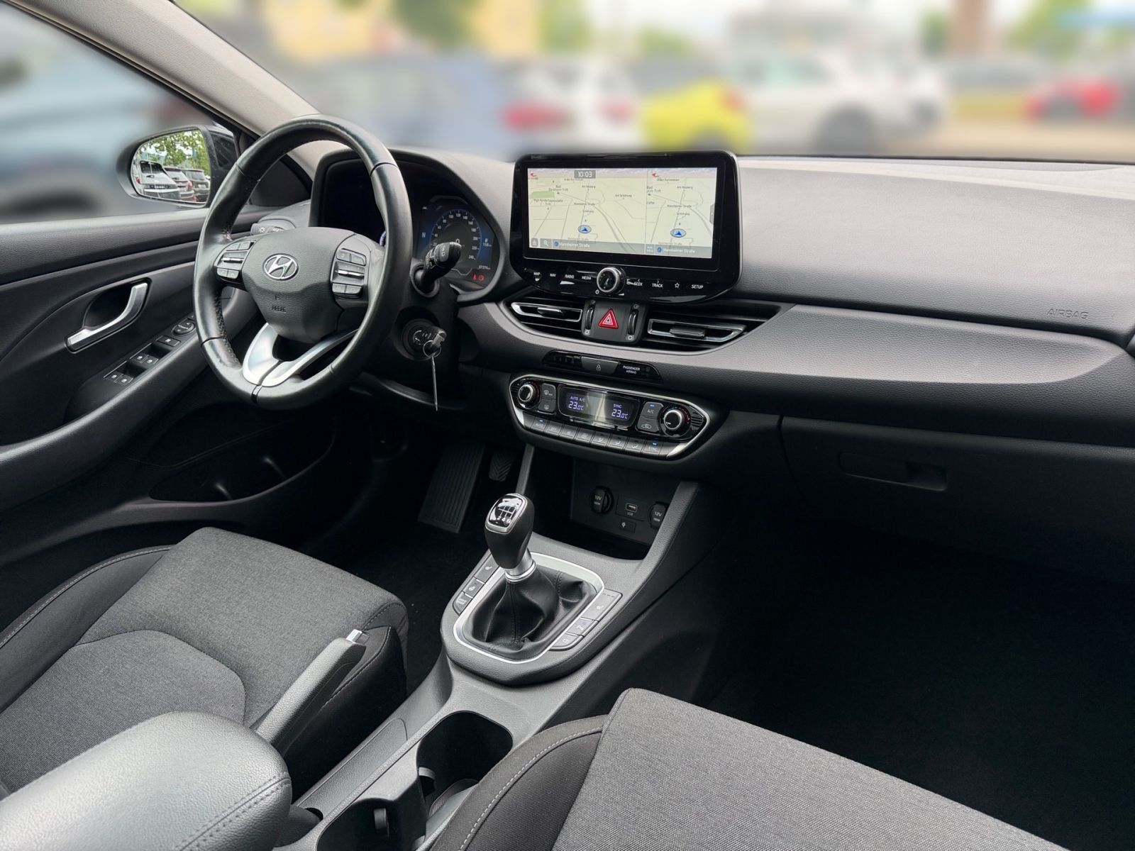 Fahrzeugabbildung Hyundai i30 1.5 T-GDI Intro Edition Navi LED Mild-Hybrid