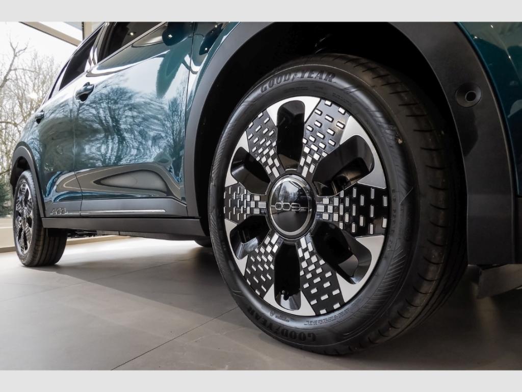 Fiat 600e La Prima RückKam Voll-LED elek.Heckklappe P
