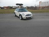 MINI Mini Mini 1.6 16V Cooper D - MINI MINI aus 2011 mit Diesel-Antrieb