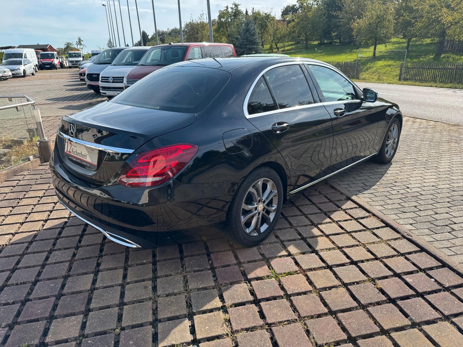 Mercedes-Benz C 180  Limousine Avantgarde mit LED