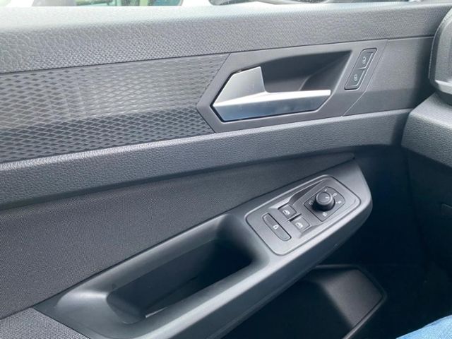 Fahrzeugabbildung Volkswagen Caddy Maxi Rollstuhlrampe