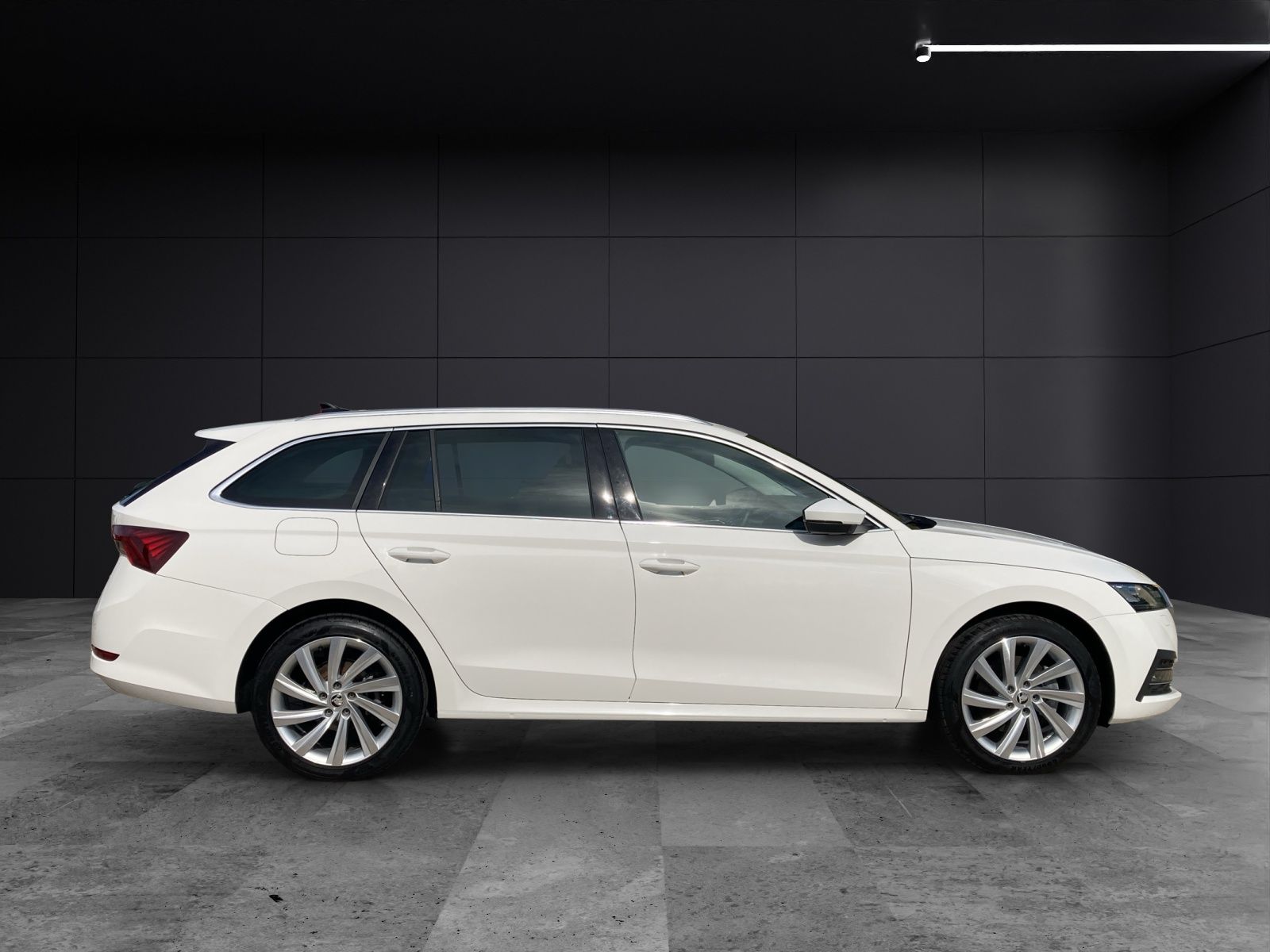 Fahrzeugabbildung SKODA Octavia Combi iV Style DSG LED Navi ACC RFK SH 1
