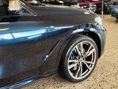 Fahrzeugabbildung BMW X6 M50 i (ICONIC/HEADUP/PANO/3D-CAM/ACC